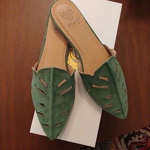 Green palm leaf cutout mules faux suede in box